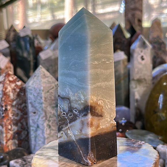 🔥SALE🔥 Caribbean Calcite 4 Sided Crystal Tower! - Picture 6 of 7